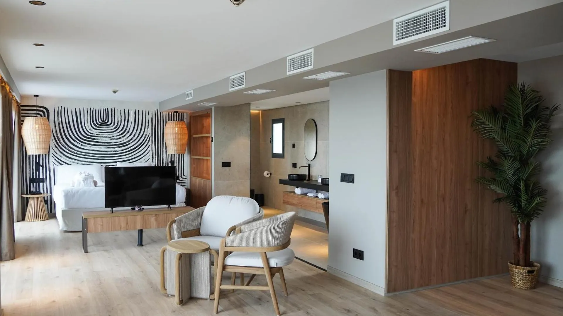 Marins Suites - Adults Only Hotel Cala Millor  4*, Cala Millor (Mallorca) Spain